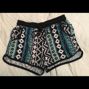 No Boundaries shorts